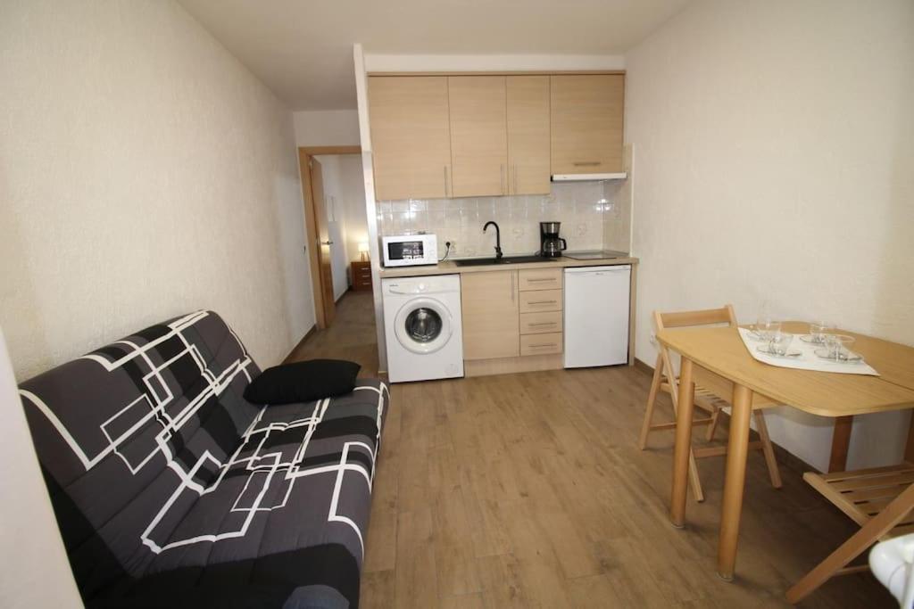 Appartement Situe A 100 M De La Plage Empuriabrava Luaran gambar
