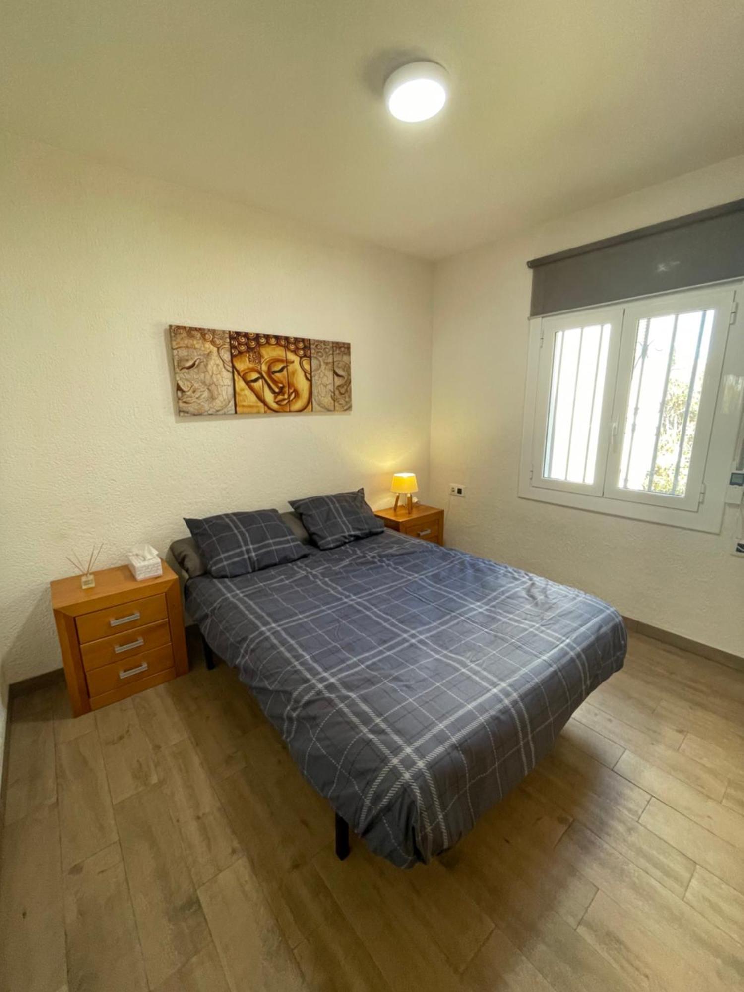 Appartement Situe A 100 M De La Plage Empuriabrava Luaran gambar