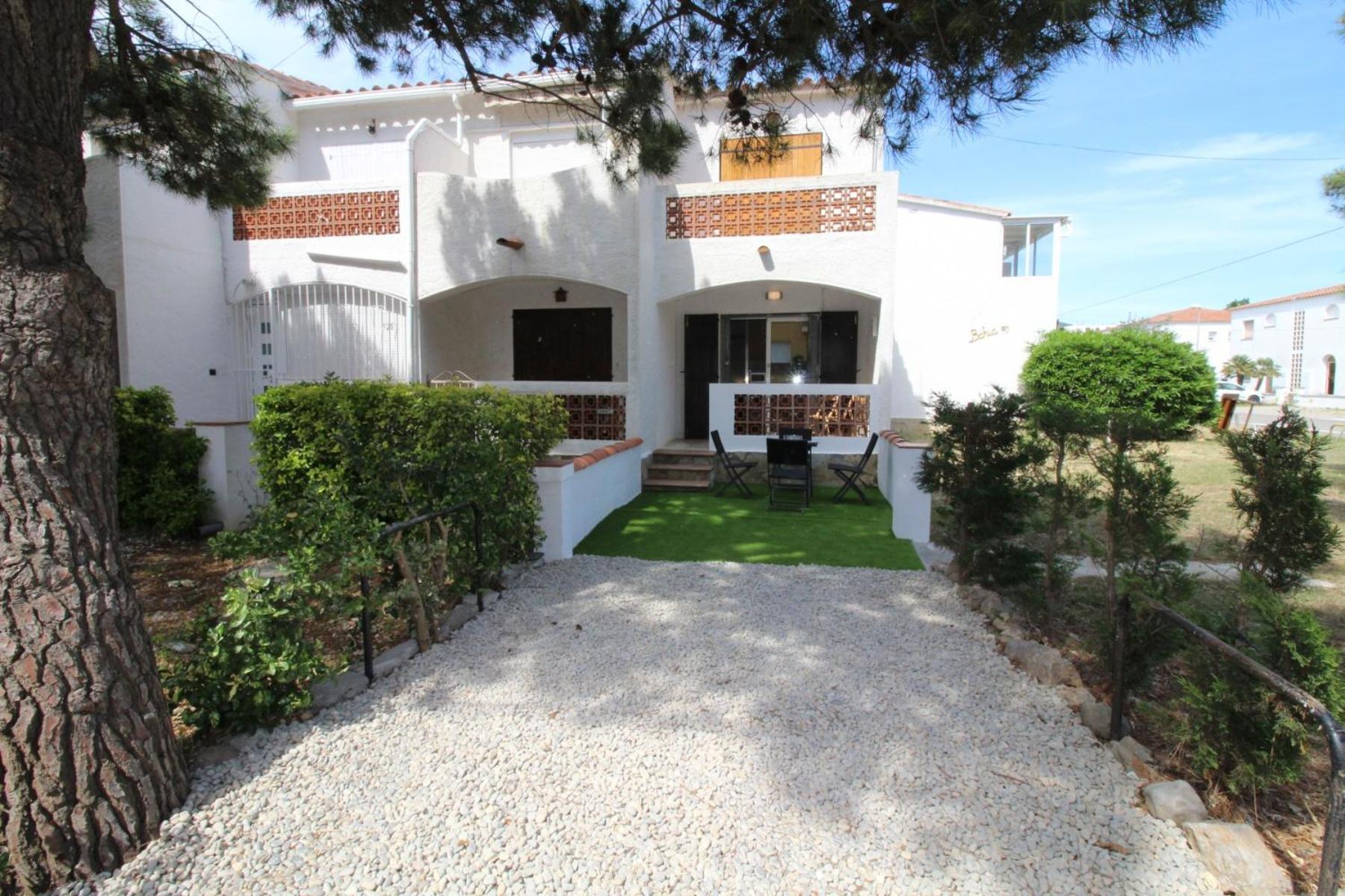 Appartement Situe A 100 M De La Plage Empuriabrava Luaran gambar