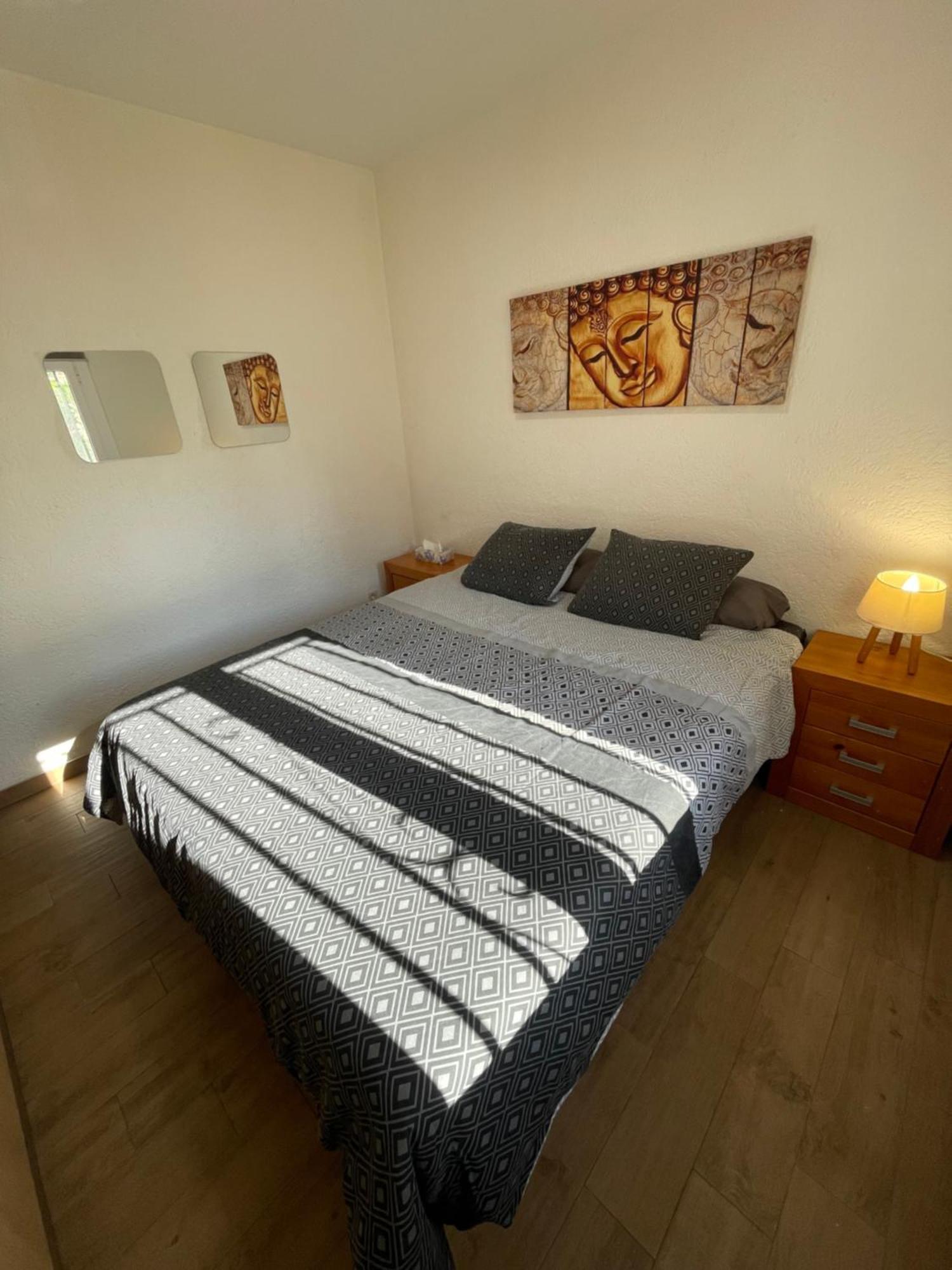 Appartement Situe A 100 M De La Plage Empuriabrava Luaran gambar